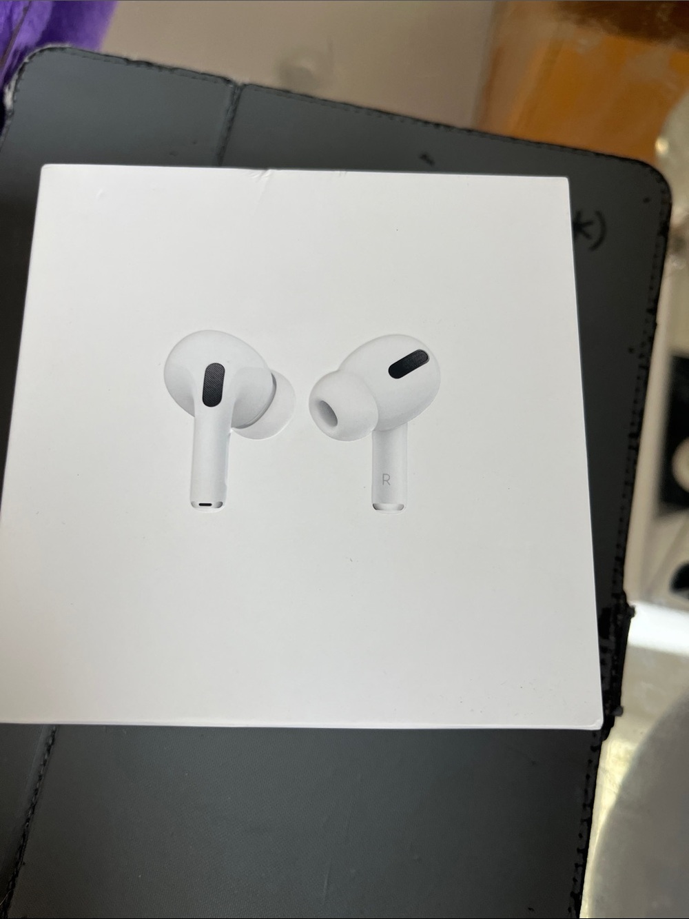 Apple AirPods Pro White Earbuds